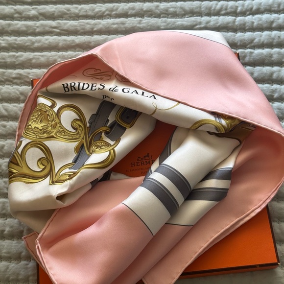 Hermes Scarf 90 - Picture 1 of 2